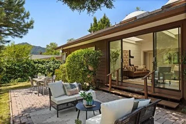 Building Photo - Charming 3bd/3bth Mid Century Home in Lark...