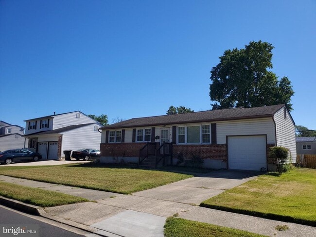Building Photo - 836 Townsend Blvd
