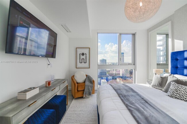 Primary Photo - 227 NE 2nd St