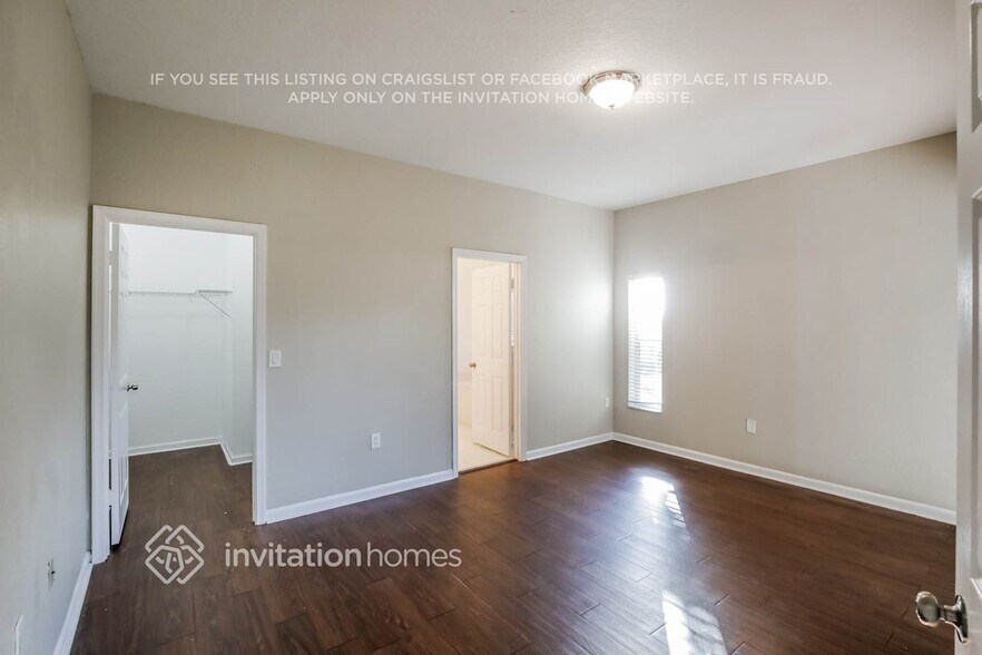 Building Photo - 2188 N 72nd Terrace