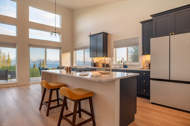 Building Photo - 833 Linstrang Wy