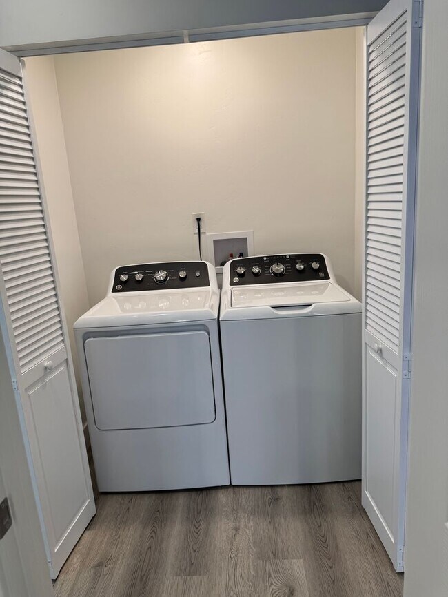 Building Photo - 2987 54th St