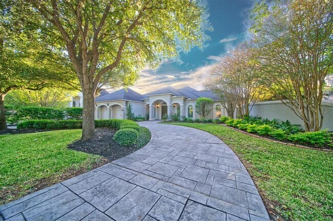 Building Photo - 910 Peachwood Bend Dr