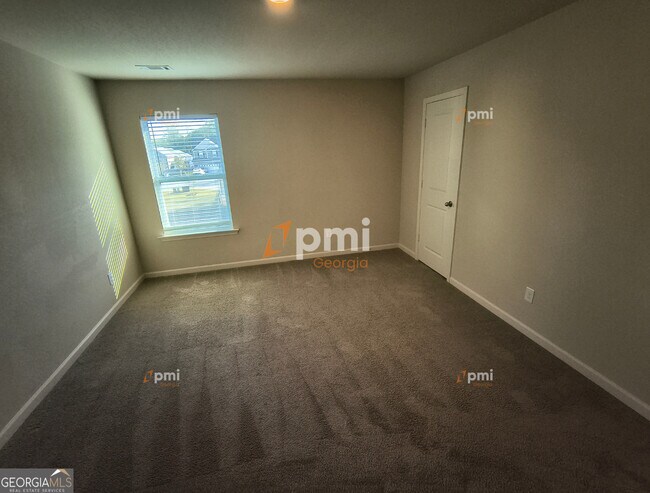 Building Photo - 209 Oliver Dr