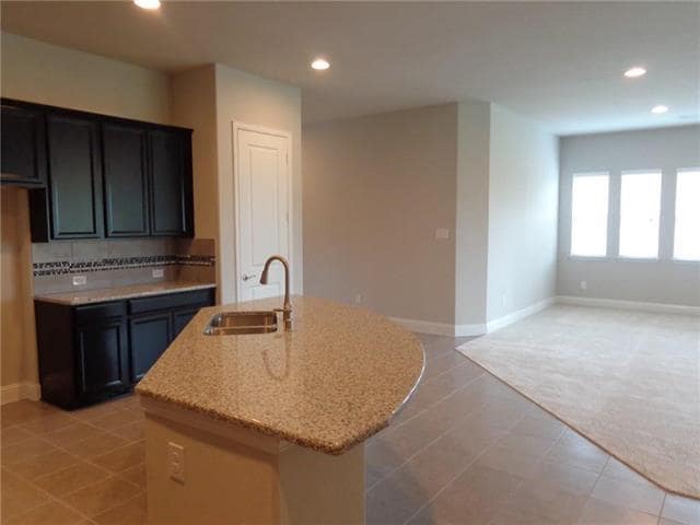 Building Photo - 5105 Rosewood Ln