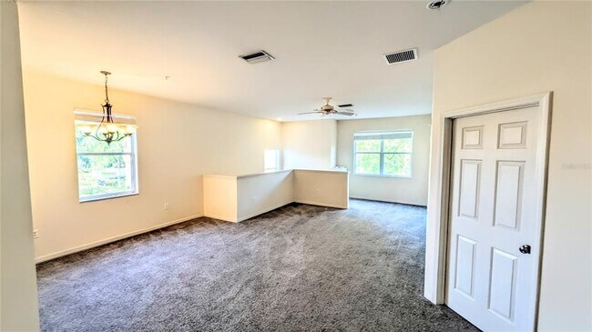 Building Photo - 3711 Parkridge Cir