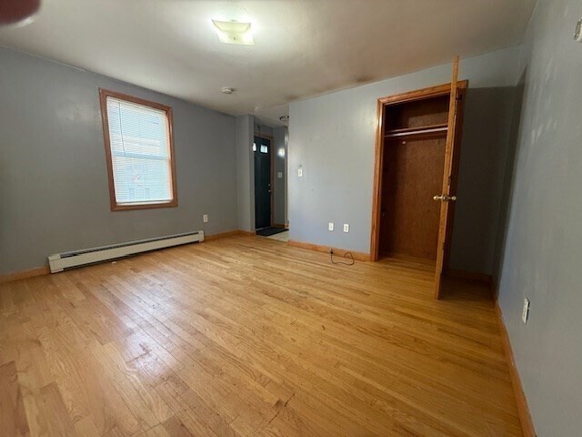 Building Photo - 5 Dustin St