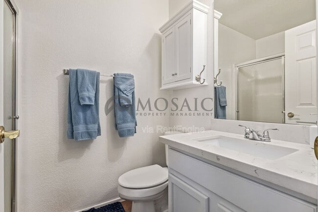 Building Photo - 1797 E Lindrick Dr