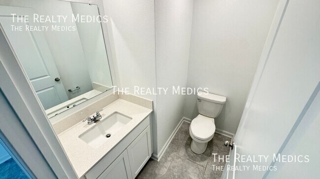 Building Photo - 3141 Laurent Lp