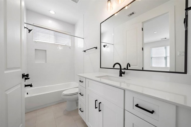 Building Photo - Brand new house in the Museum District wit...