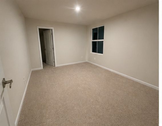 Building Photo - 125 Pampas St