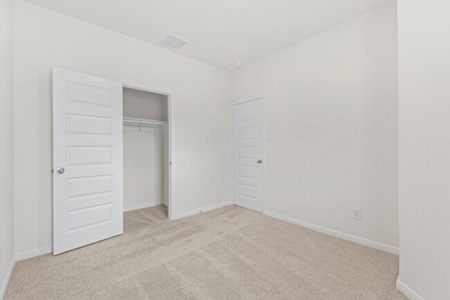 Building Photo - 4908 Vida Vis Dr