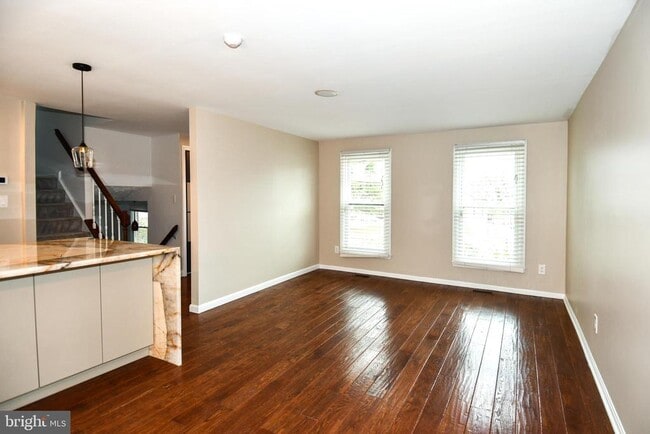 Building Photo - 8844 Mourning Dove Ct