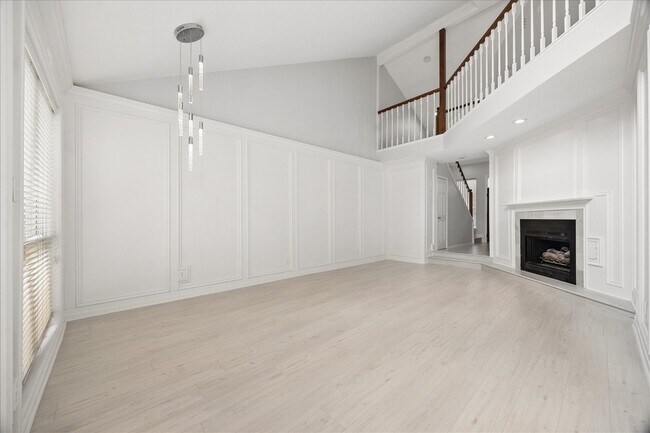 Building Photo - 4315 Westheimer Rd