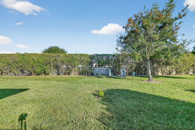 Building Photo - 374 Bennington Ln