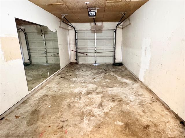 Building Photo - 3732 Hulen Park Cir