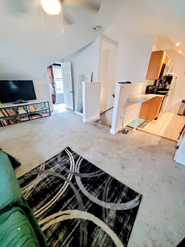 Building Photo - Charming 1-Bedroom in Oaklyn!