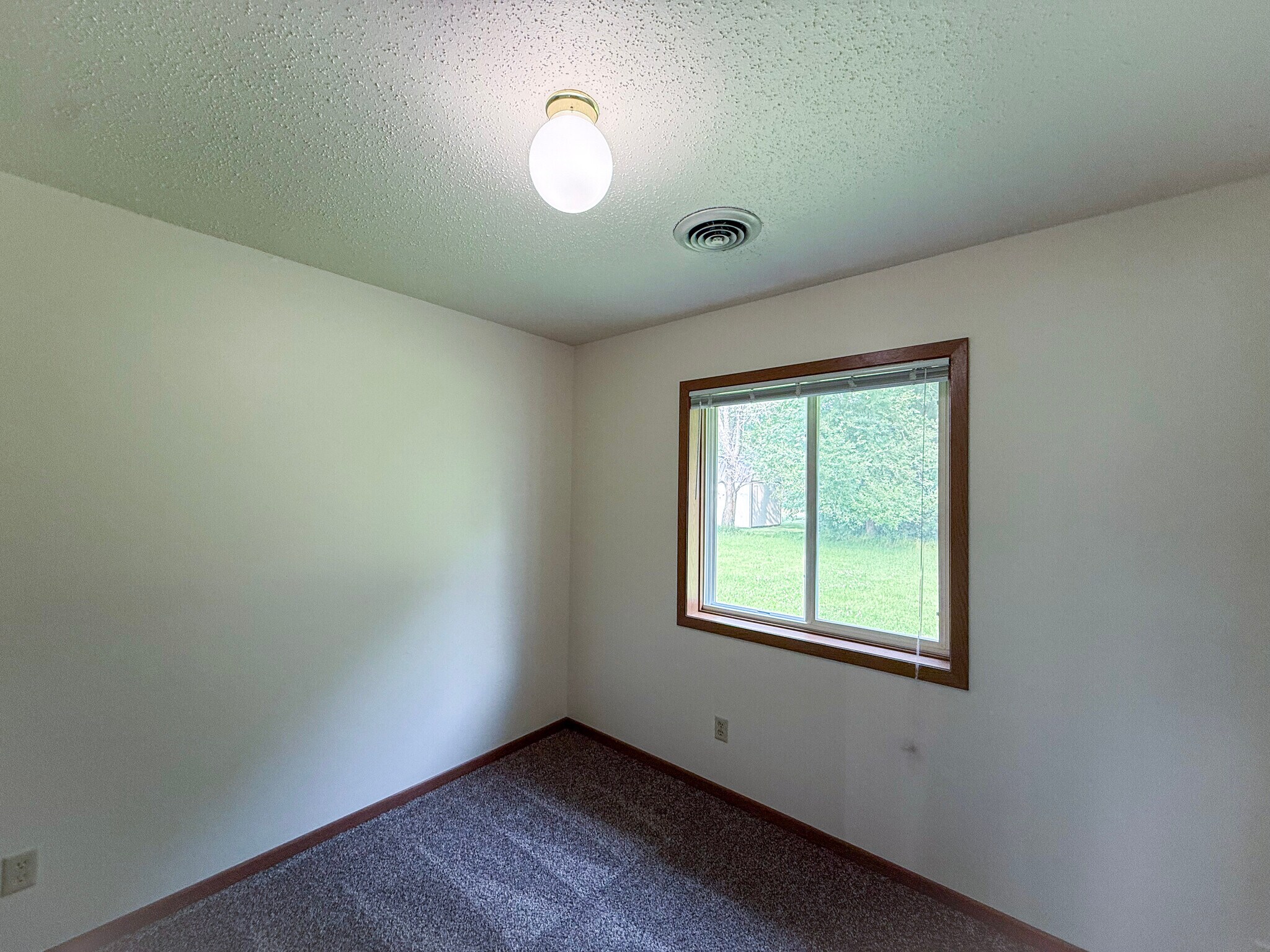 Building Photo - 13289 39th Ave N