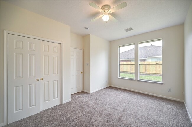 Building Photo - 11906 Dinosaur Valley Dr