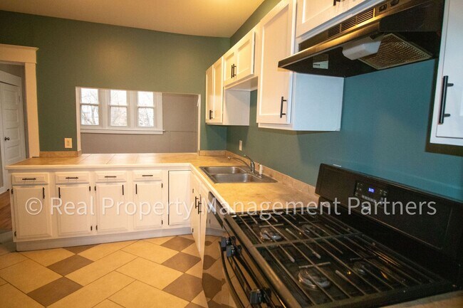 Building Photo - Baraga Duplex