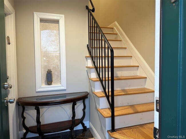 Building Photo - 60 Arlington St