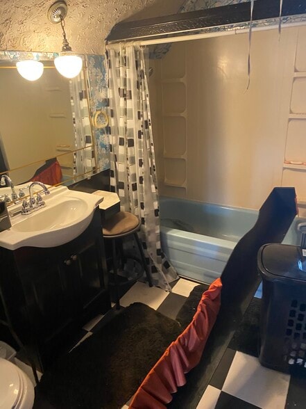 Building Photo - 5359 N 29th St