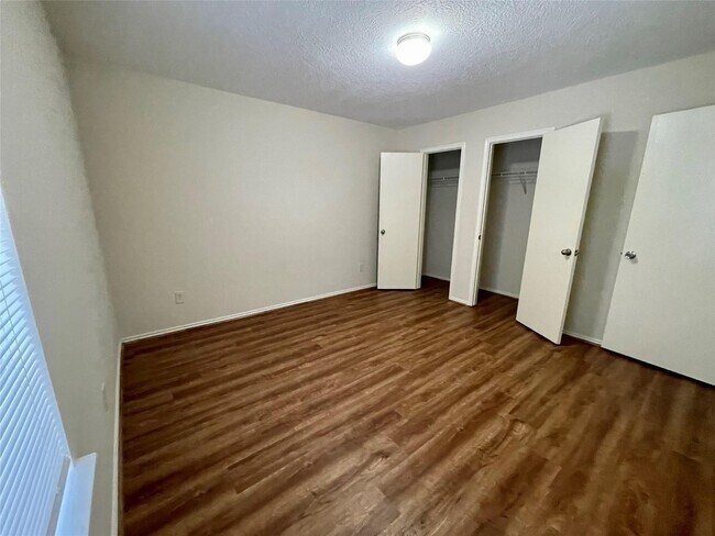 Building Photo - 7126 Durango Creek Ln