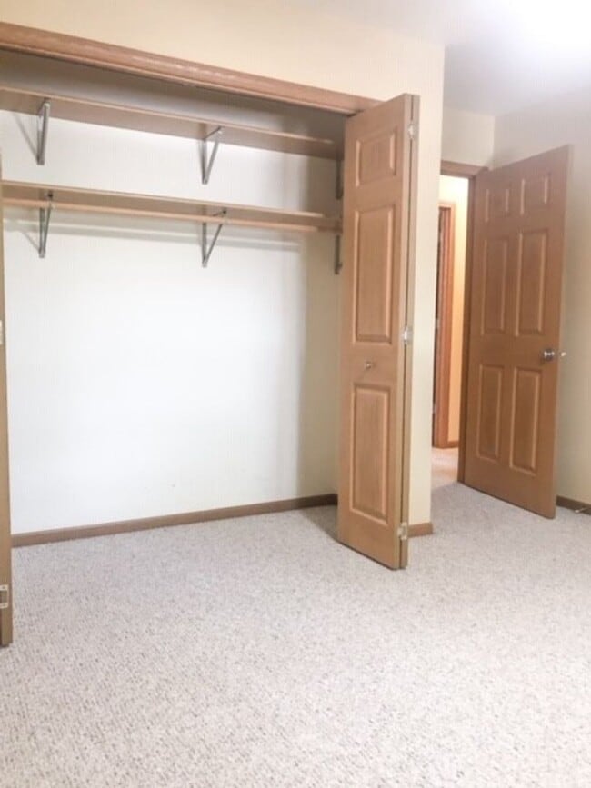 Building Photo - 3566-3572 East Meadows Place