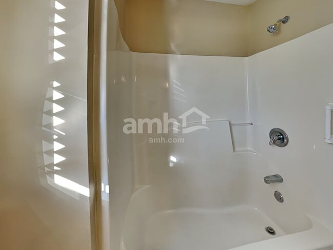 Building Photo - 1009 Bren Village Ct