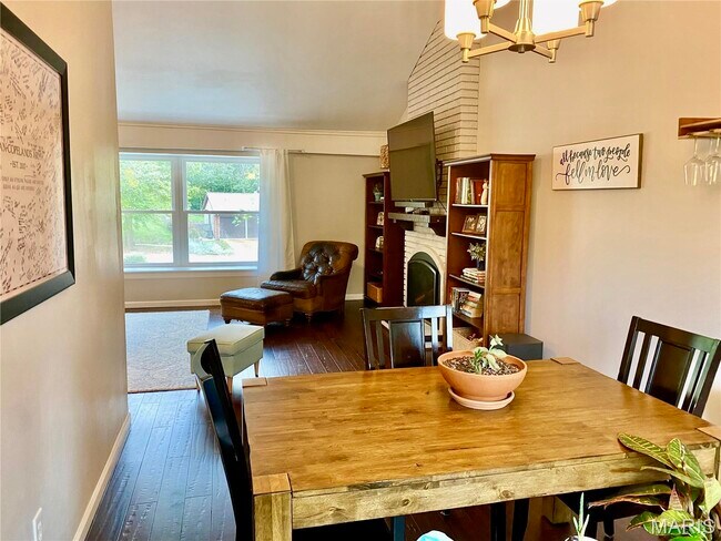 Building Photo - 9 Tree Hill Ct