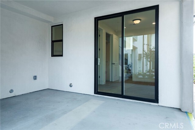 Building Photo - 5922 Encinita Ave