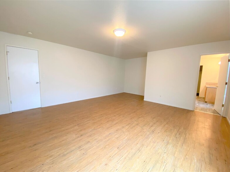 Building Photo - 3879 Twilight Ave