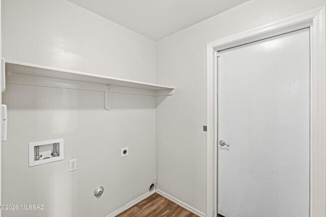 Building Photo - 1342 W Hopbush Way
