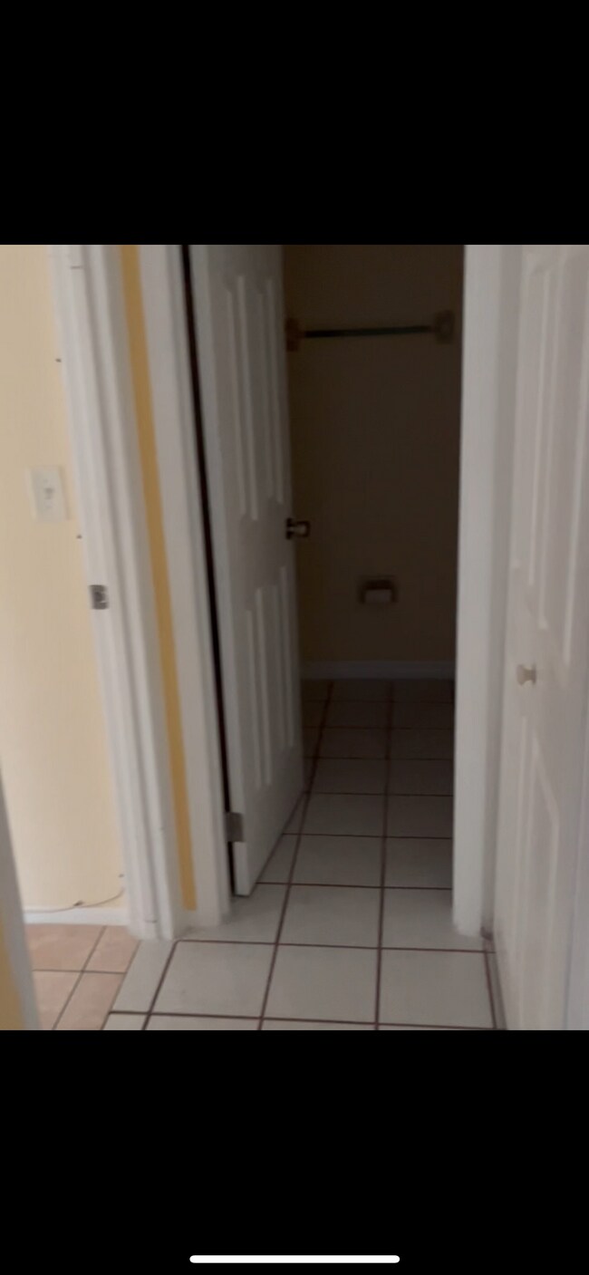 Building Photo - 1054 Lotus Cove Ct