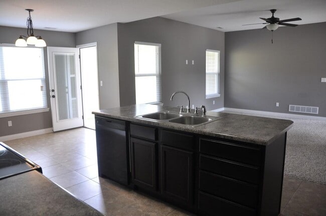 Building Photo - 3505 Timber Run Dr