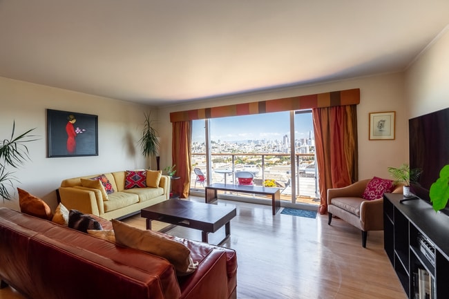 Building Photo - 64 Encanto Ave