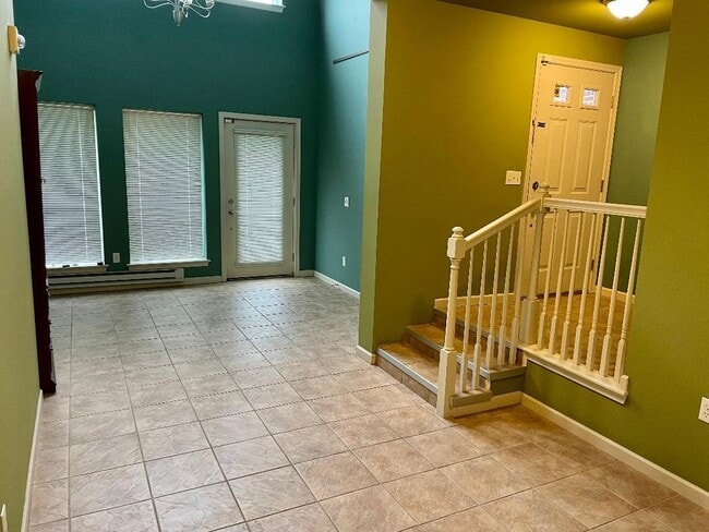 Building Photo - 3306 Hilton Rd