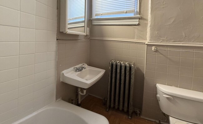 Building Photo - 1456 N 56th St