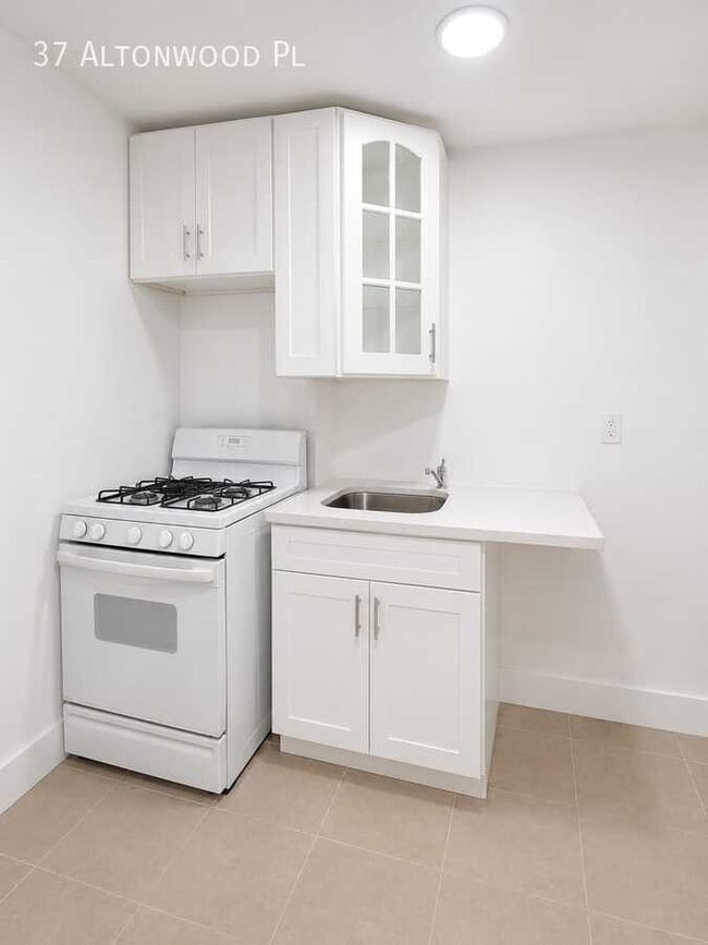 Building Photo - 37 Altonwood Pl