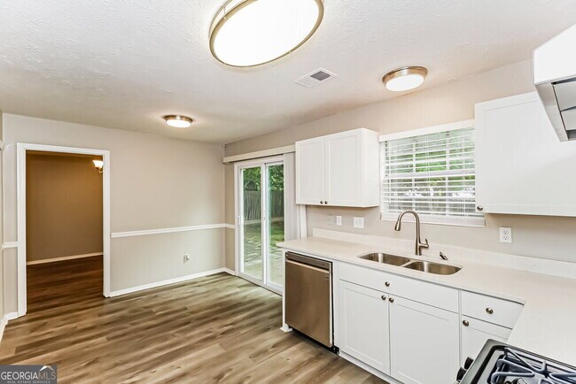 Building Photo - 1650 Carrie Farm Ln NW