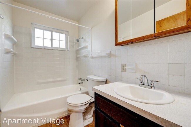 Building Photo - 2 br, 1 bath House - 2910 Ravenswood Dr