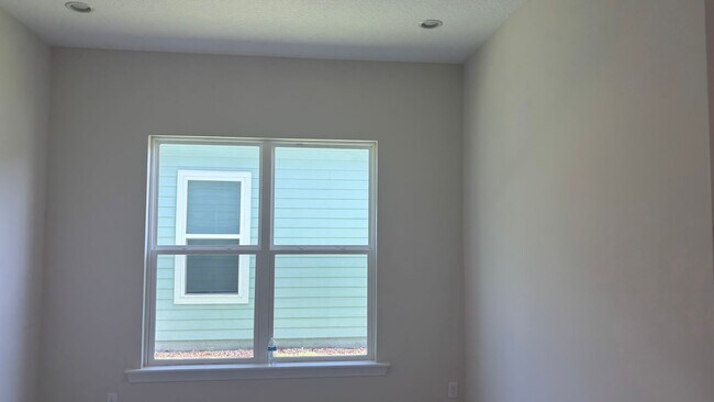Building Photo - 411 Dalton Ml Dr