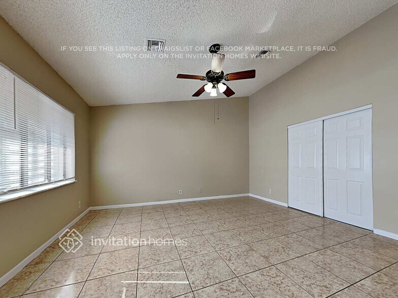 Building Photo - 330 Apache Ln