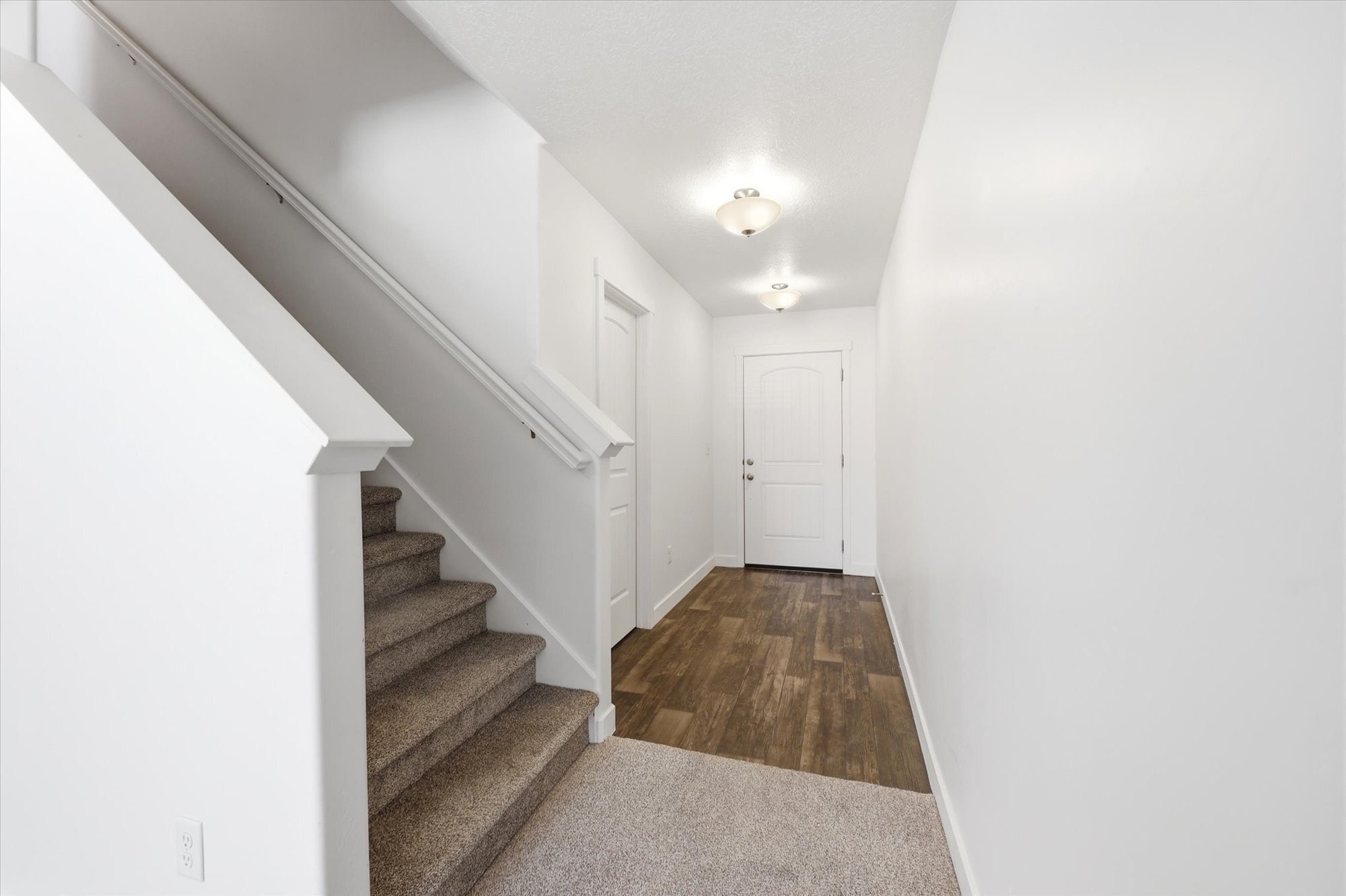 Building Photo - 432 S Pegasus Way