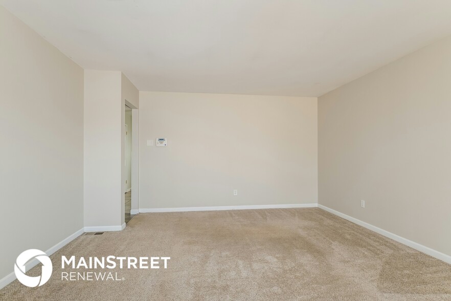 Building Photo - 3620 Ange Dr