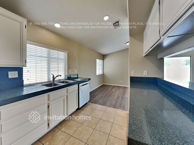 Building Photo - 1059 Sunbrook Dr