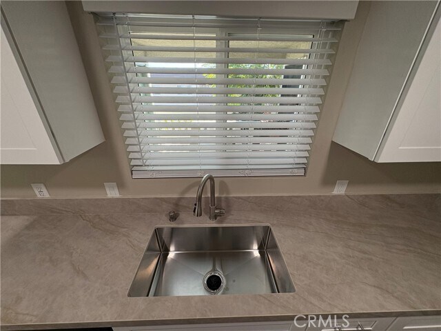 Building Photo - 33972 El Encanto Ave