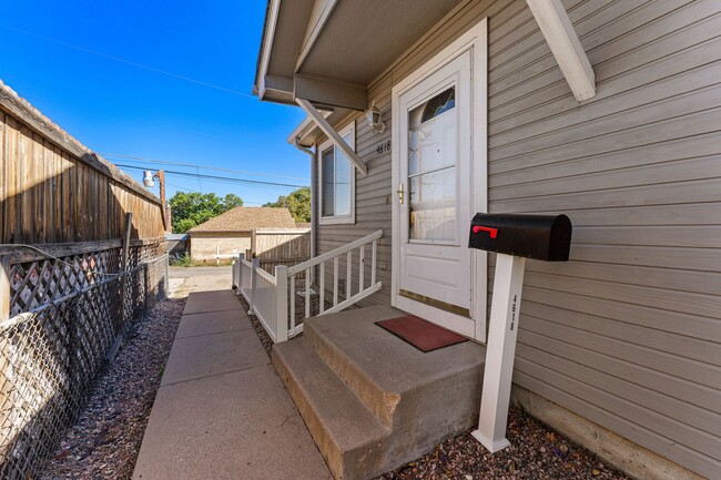 Building Photo - Charming Home in Sunnyside!