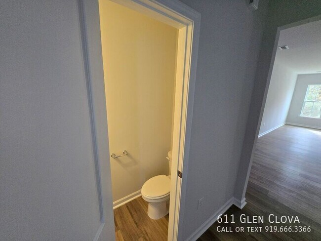 Building Photo - 611 Glen Clova Dr