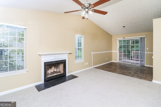 Building Photo - 1322 Ling Dr